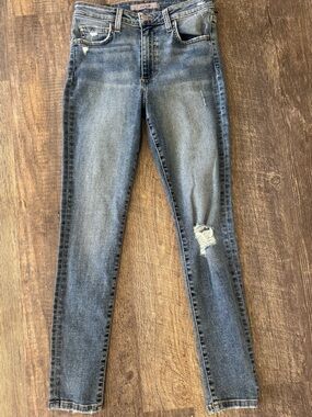 Joe's Jeans High Rise Curvy Skinny Ankle Distressed denim Jeans Size Medium NWT